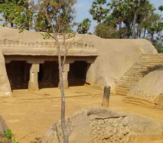 बाघ की गुफाएं