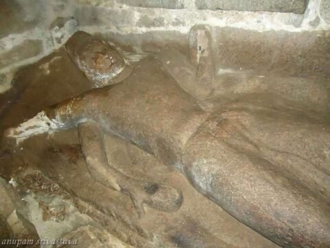 lord vishnu in mahabalipuram temple