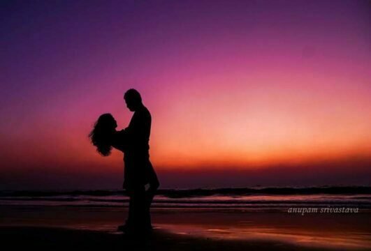 sunset photography pose